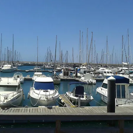 Apartament Sara 4 *